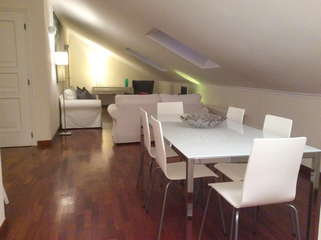 Apartment La Mansarda Альба Номер фото