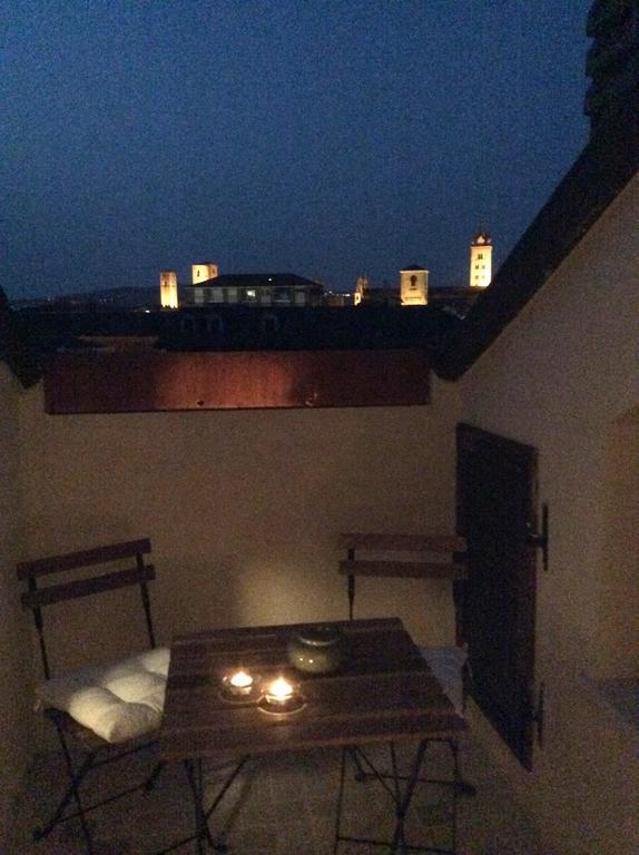 Apartment La Mansarda Альба Номер фото