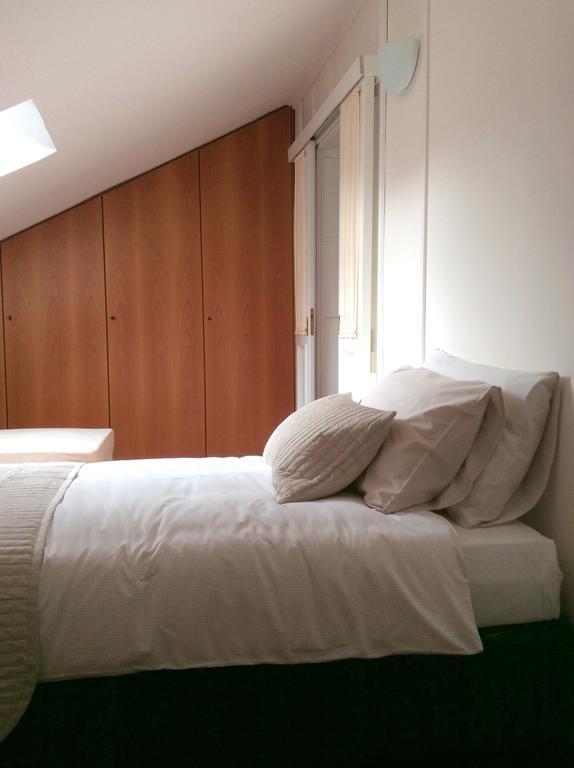 Apartment La Mansarda Альба Номер фото