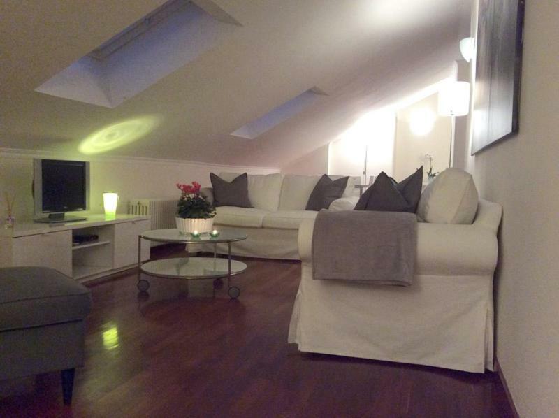 Apartment La Mansarda Альба Экстерьер фото